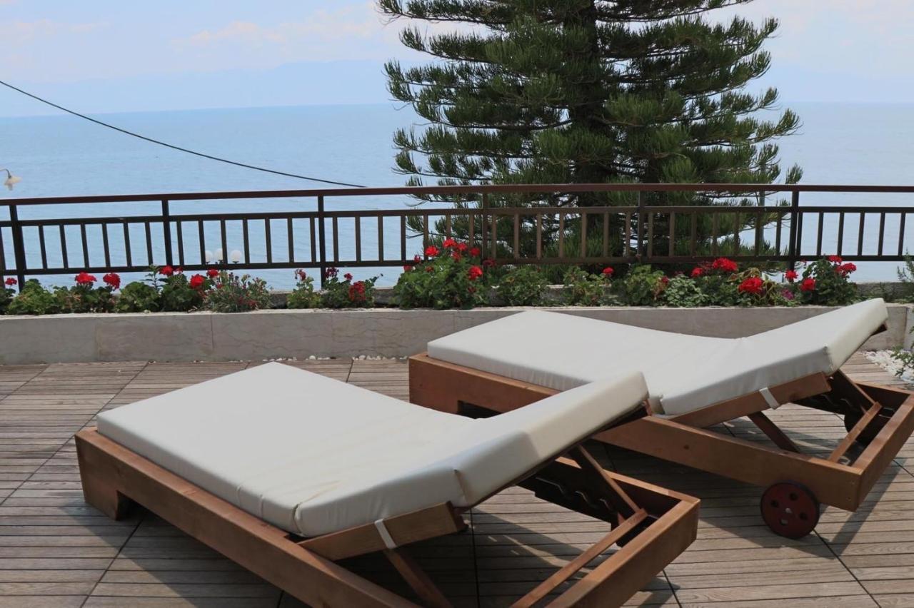 5 Meters From The Beach Villa Chrani Exterior photo